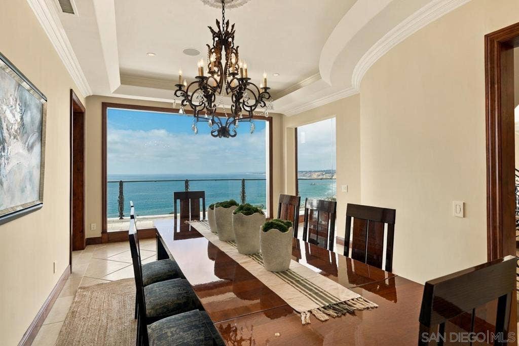 1718 Valdes, La Jolla, CA 92037 1718 Valdes, La Jolla, CA 92037