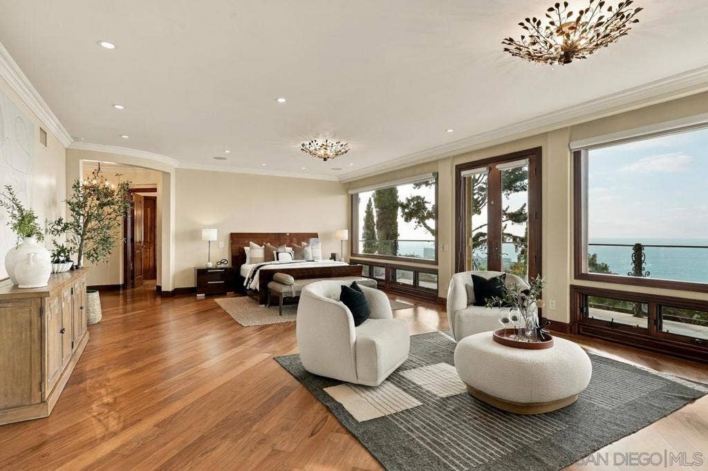 1718 Valdes, La Jolla, CA 92037 1718 Valdes, La Jolla, CA 92037