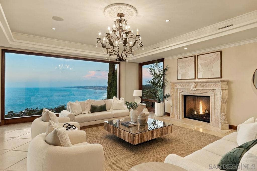 1718 Valdes, La Jolla, CA 92037 1718 Valdes, La Jolla, CA 92037