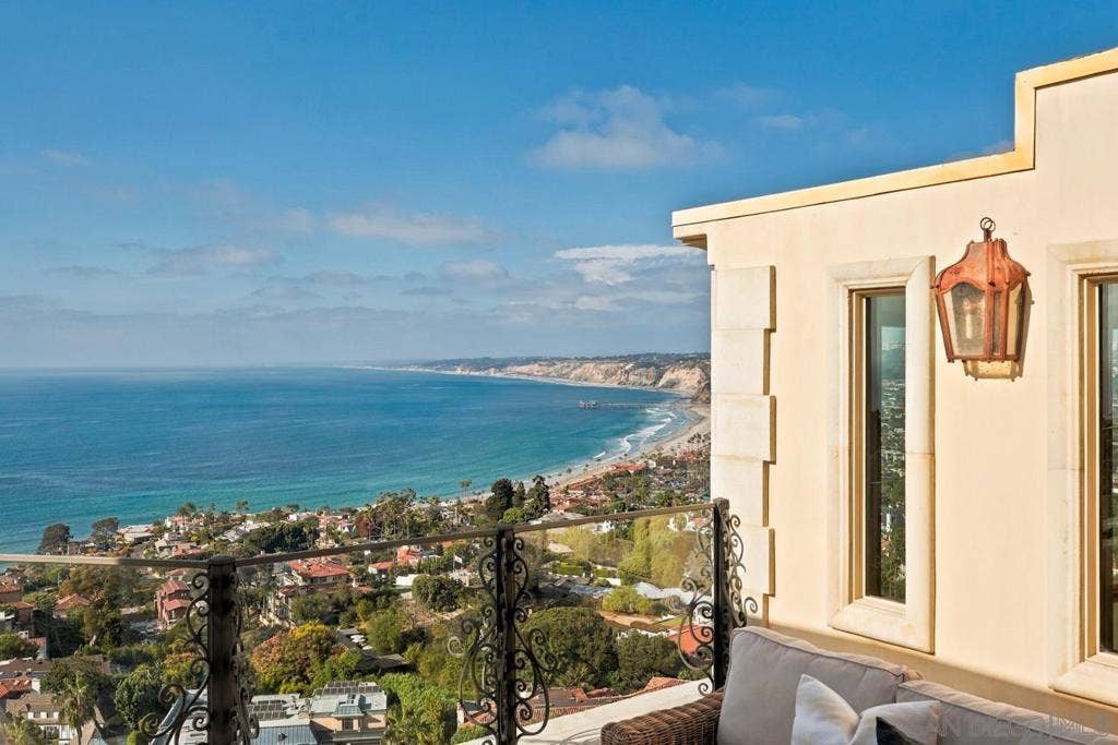 1718 Valdes, La Jolla, CA 92037 1718 Valdes, La Jolla, CA 92037