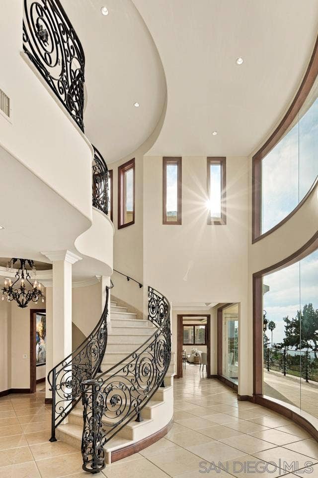 1718 Valdes, La Jolla, CA 92037 1718 Valdes, La Jolla, CA 92037