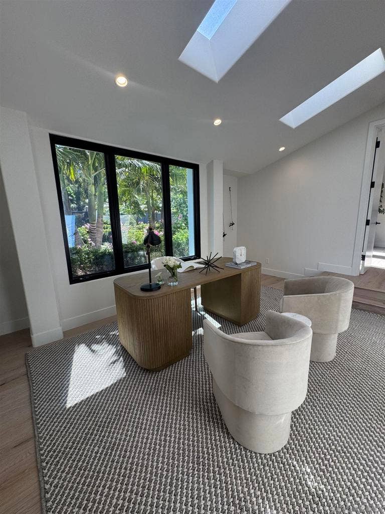 8308 Calle Del Cielo, La Jolla, CA 92037 8308 Calle Del Cielo, La Jolla, CA 92037