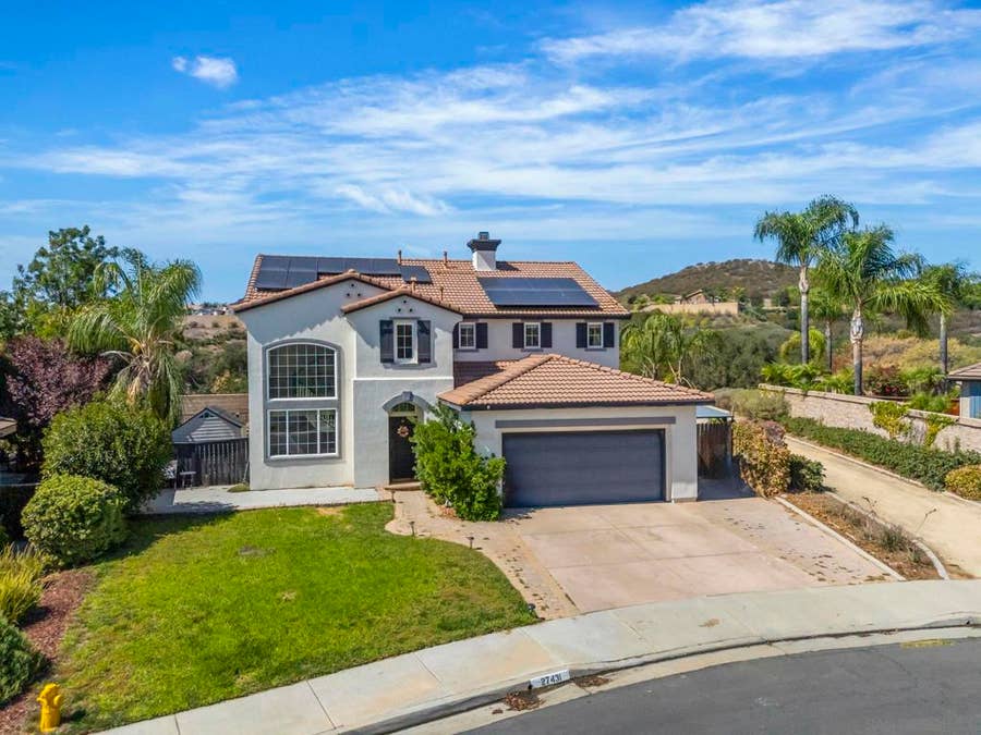 Property photo for 27431 Mangrove St, Murrieta, CA