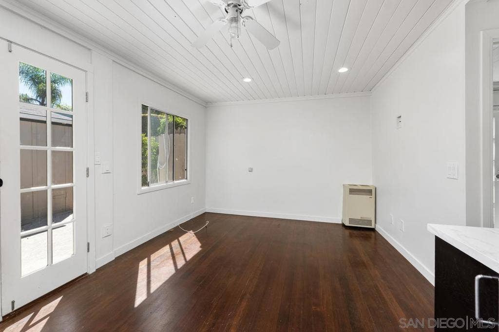 7847 Exchange Place, La Jolla, CA 92037