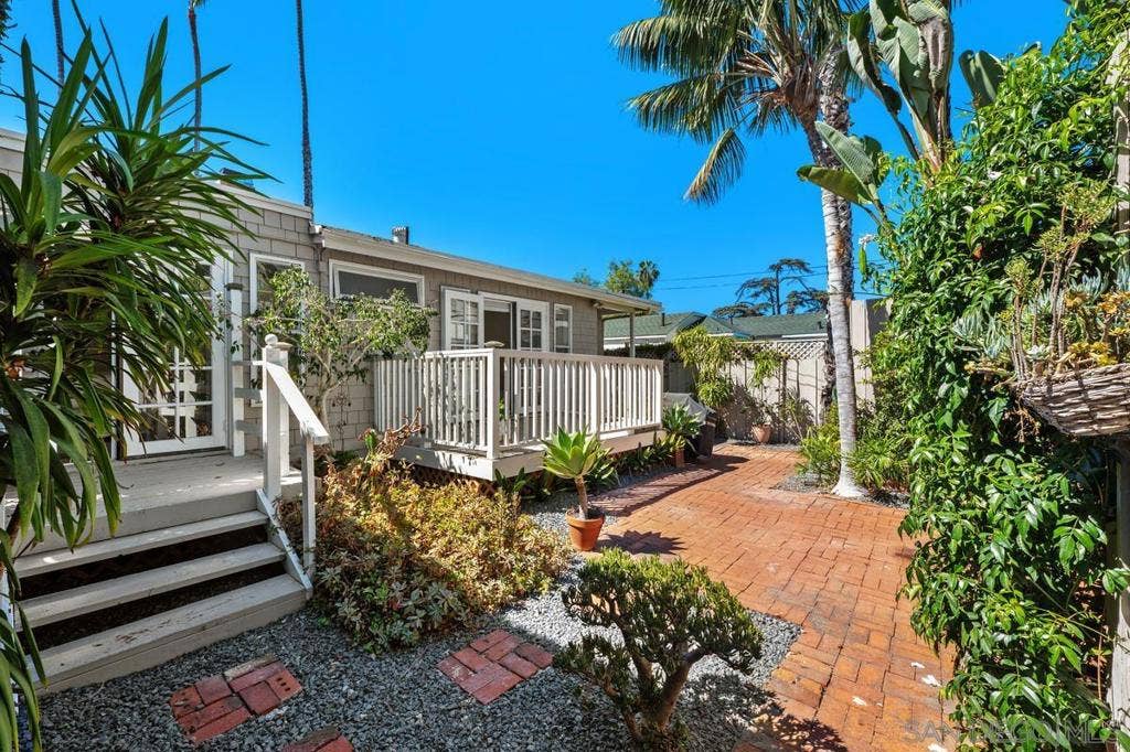 7847 Exchange Place, La Jolla, CA 92037