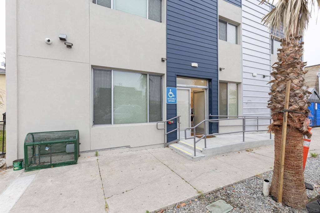 4017 42nd St, San Diego, CA 92105