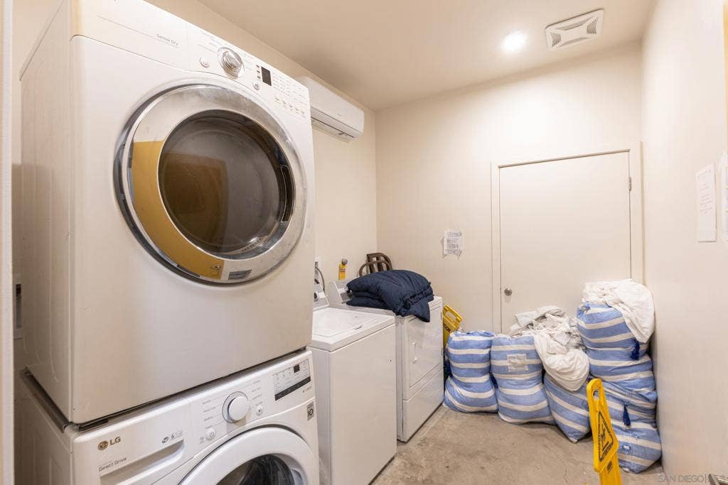 4017 42nd St, San Diego, CA 92105