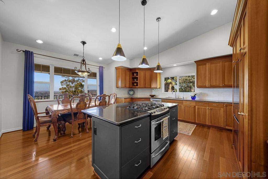 9612 Lamar, Spring Valley, CA 91977 9612 Lamar, Spring Valley, CA 91977