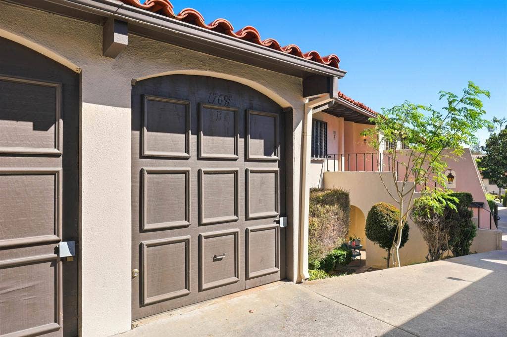 17091 Bernardo Center Dr, #B, San Diego, CA 92128