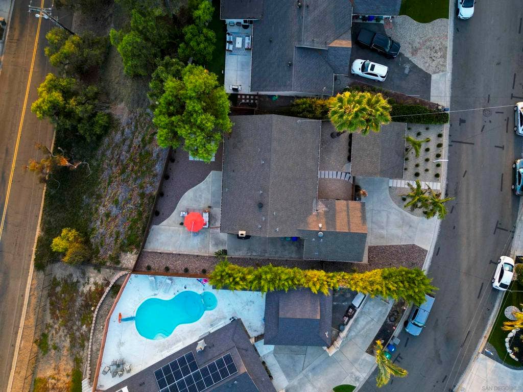 1315 Crestridge Dr., Oceanside, CA 92054 1315 Crestridge Dr., Oceanside, CA 92054