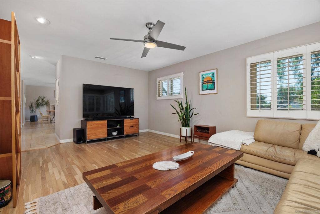 1315 Crestridge Dr., Oceanside, CA 92054 1315 Crestridge Dr., Oceanside, CA 92054