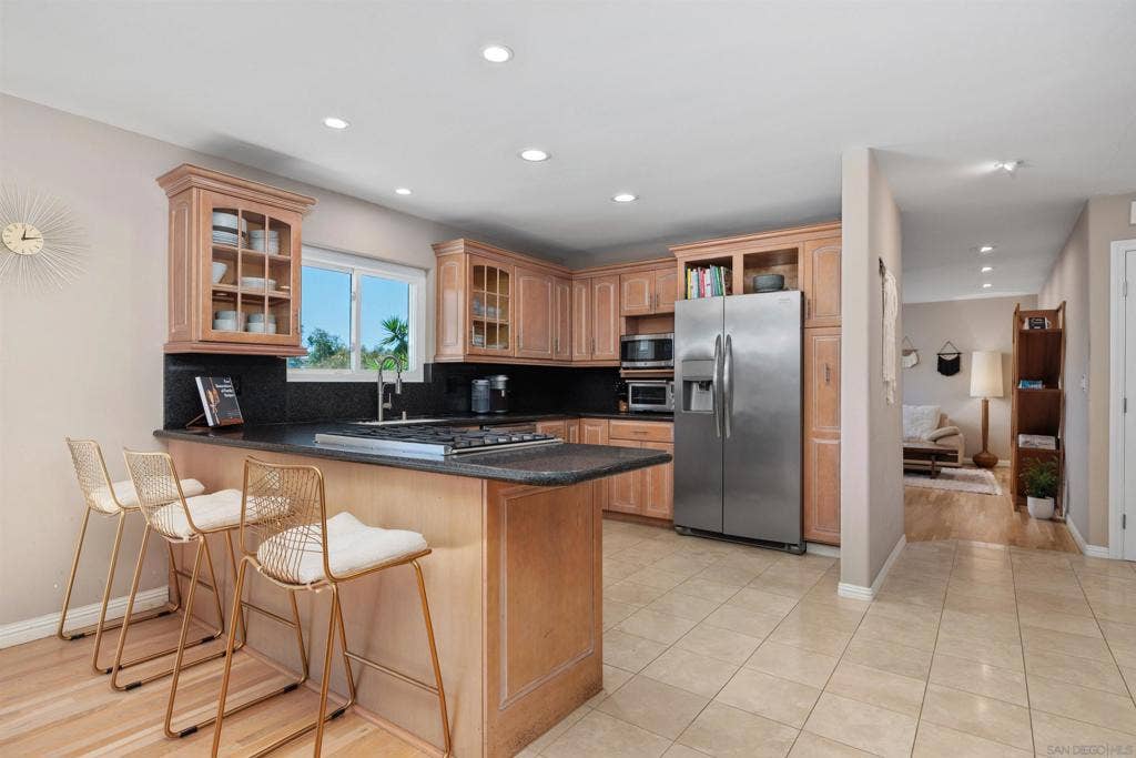 1315 Crestridge Dr., Oceanside, CA 92054 1315 Crestridge Dr., Oceanside, CA 92054