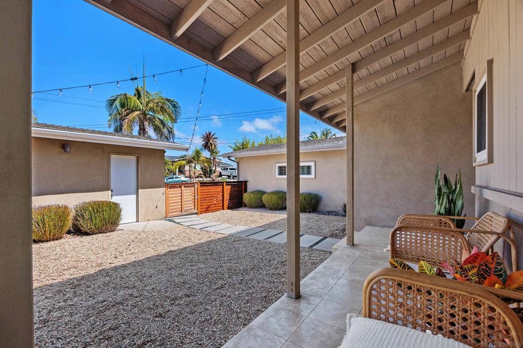 1315 Crestridge Dr., Oceanside, CA 92054 1315 Crestridge Dr., Oceanside, CA 92054