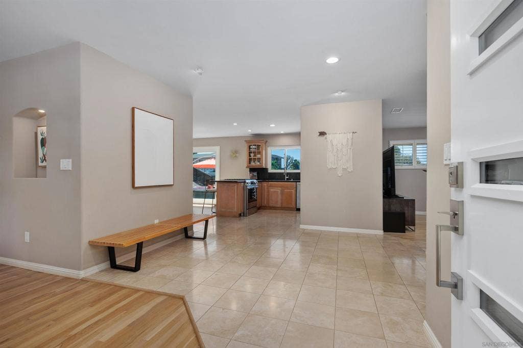 1315 Crestridge Dr., Oceanside, CA 92054 1315 Crestridge Dr., Oceanside, CA 92054