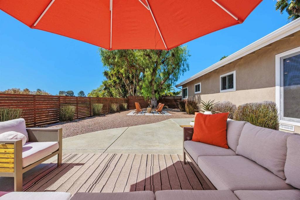 1315 Crestridge Dr., Oceanside, CA 92054 1315 Crestridge Dr., Oceanside, CA 92054