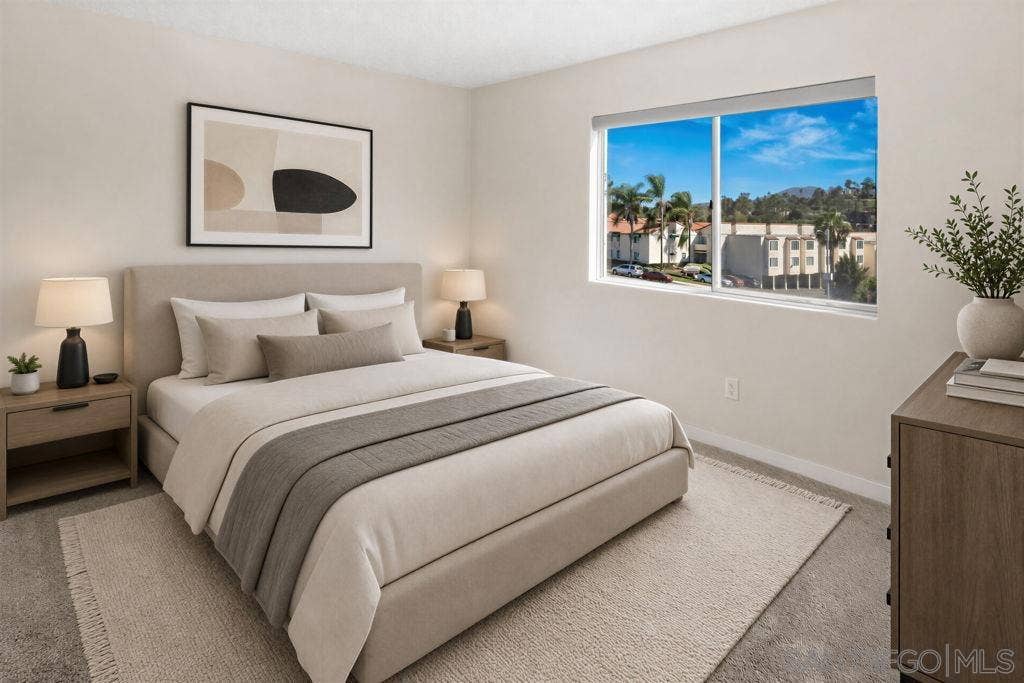 4900 Rosehedge Dr, #304, La Mesa, CA 91942
