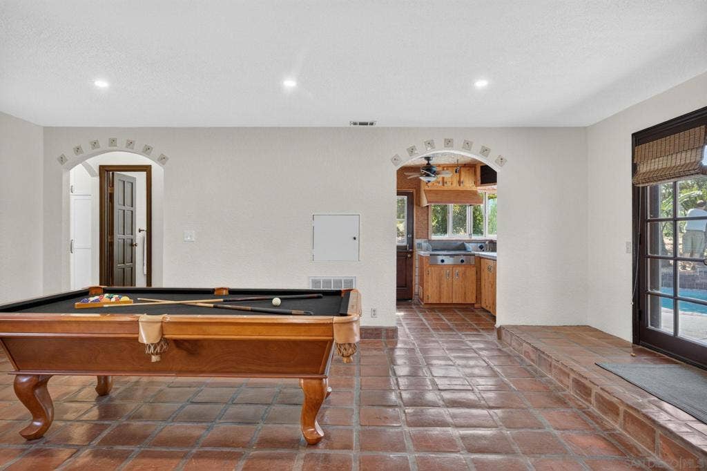 2735 Crownpoint Pl, Escondido, CA 92027 2735 Crownpoint Pl, Escondido, CA 92027