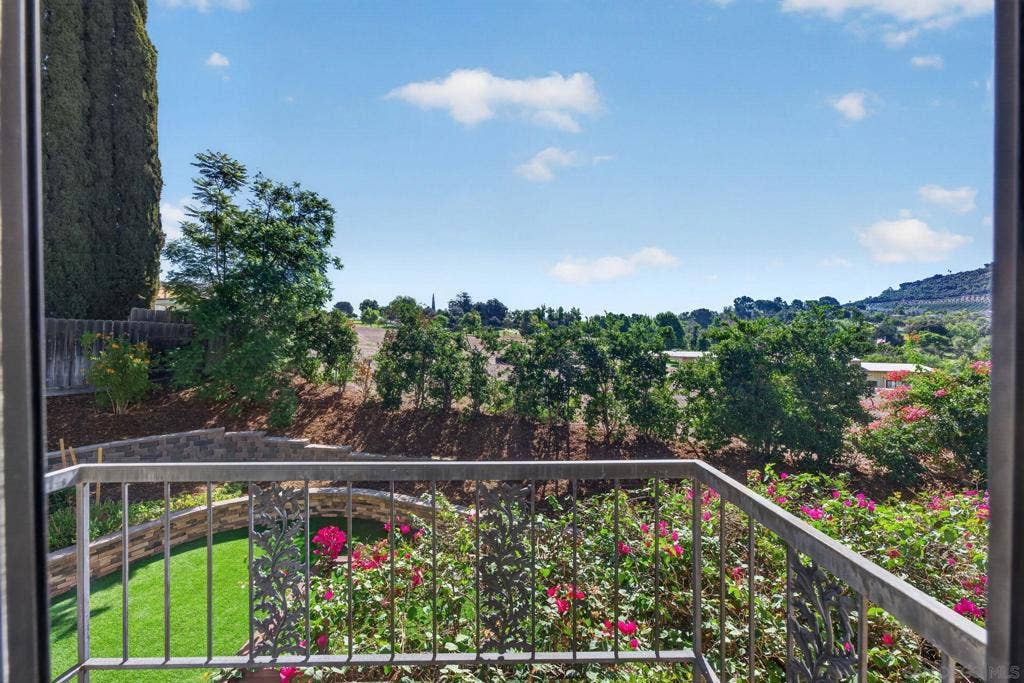 2735 Crownpoint Pl, Escondido, CA 92027 2735 Crownpoint Pl, Escondido, CA 92027