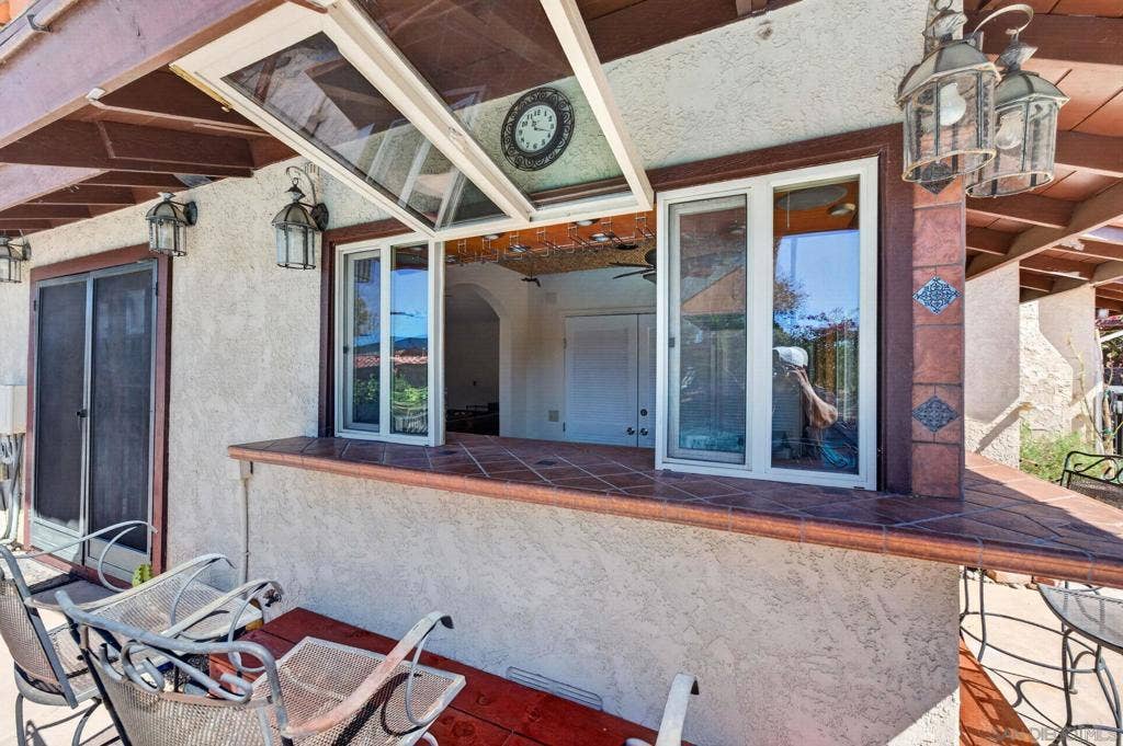 2735 Crownpoint Pl, Escondido, CA 92027 2735 Crownpoint Pl, Escondido, CA 92027