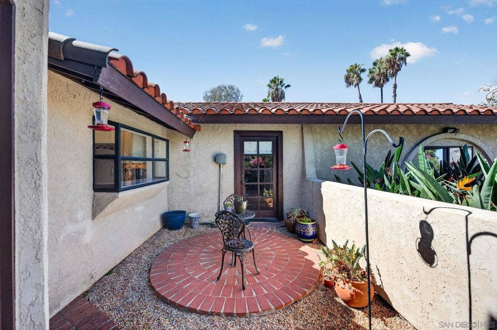 2735 Crownpoint Pl, Escondido, CA 92027 2735 Crownpoint Pl, Escondido, CA 92027
