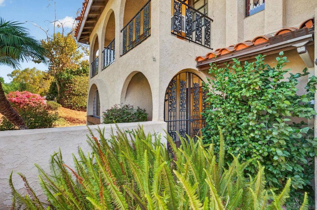 2735 Crownpoint Pl, Escondido, CA 92027 2735 Crownpoint Pl, Escondido, CA 92027