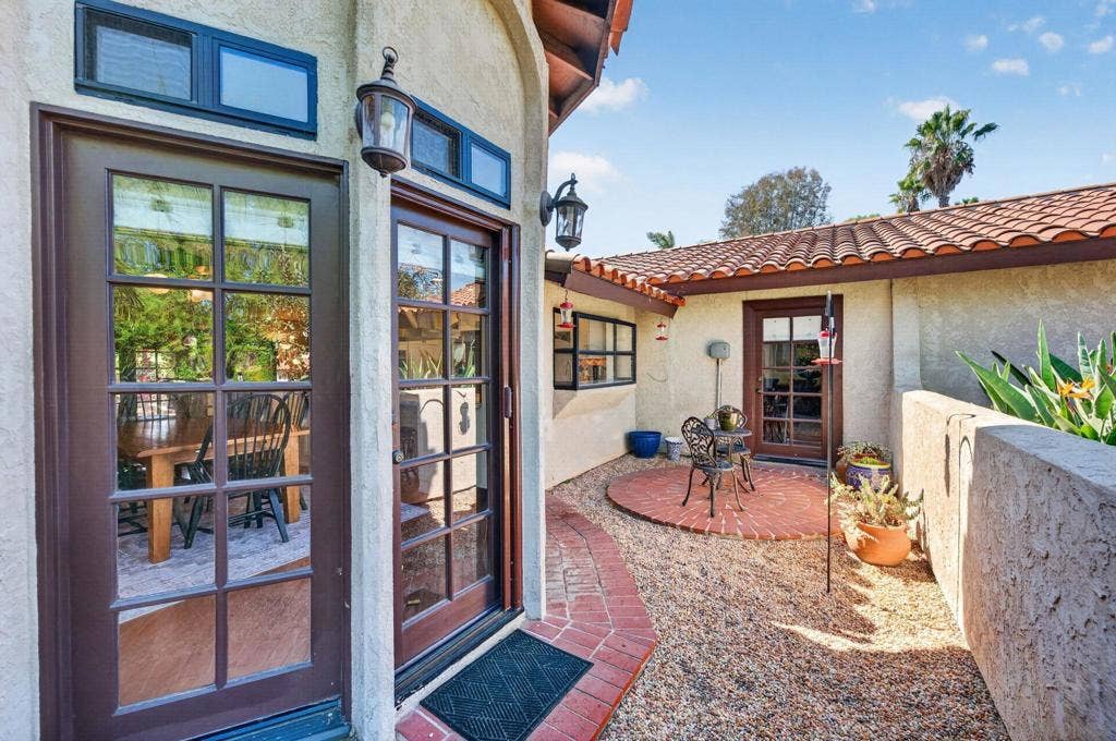 2735 Crownpoint Pl, Escondido, CA 92027 2735 Crownpoint Pl, Escondido, CA 92027