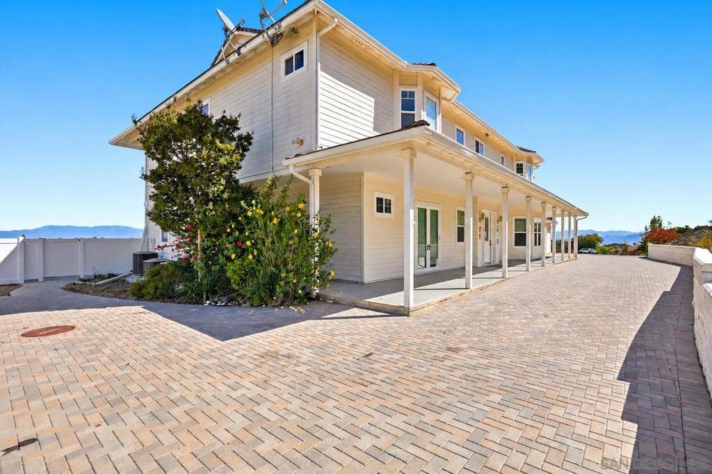 28190 Sycamore, Temecula, CA 92590 28190 Sycamore, Temecula, CA 92590