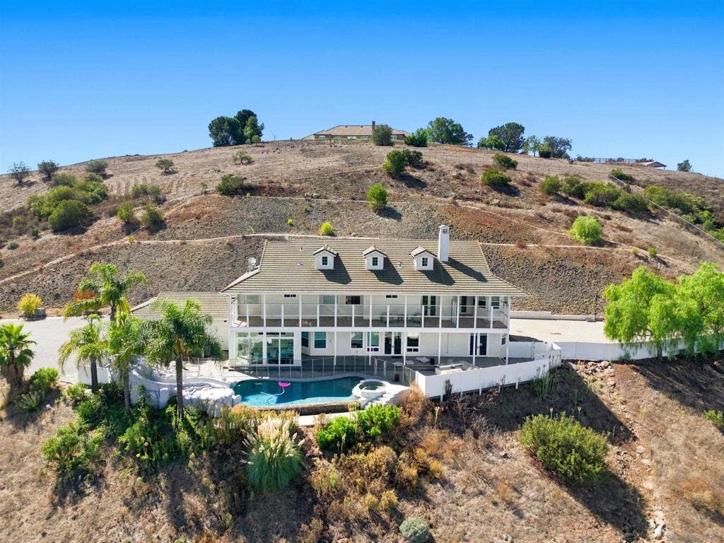 28190 Sycamore, Temecula, CA 92590 28190 Sycamore, Temecula, CA 92590