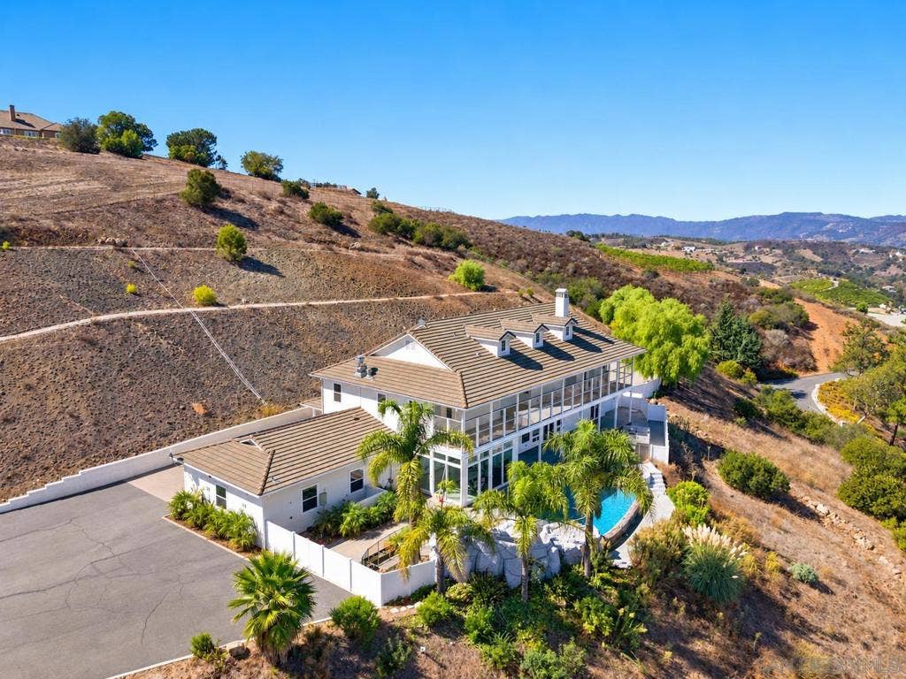 28190 Sycamore, Temecula, CA 92590 28190 Sycamore, Temecula, CA 92590