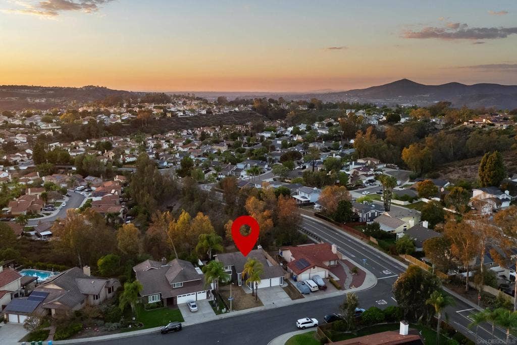 10790 Oakbend Drive, San Diego, CA 92131