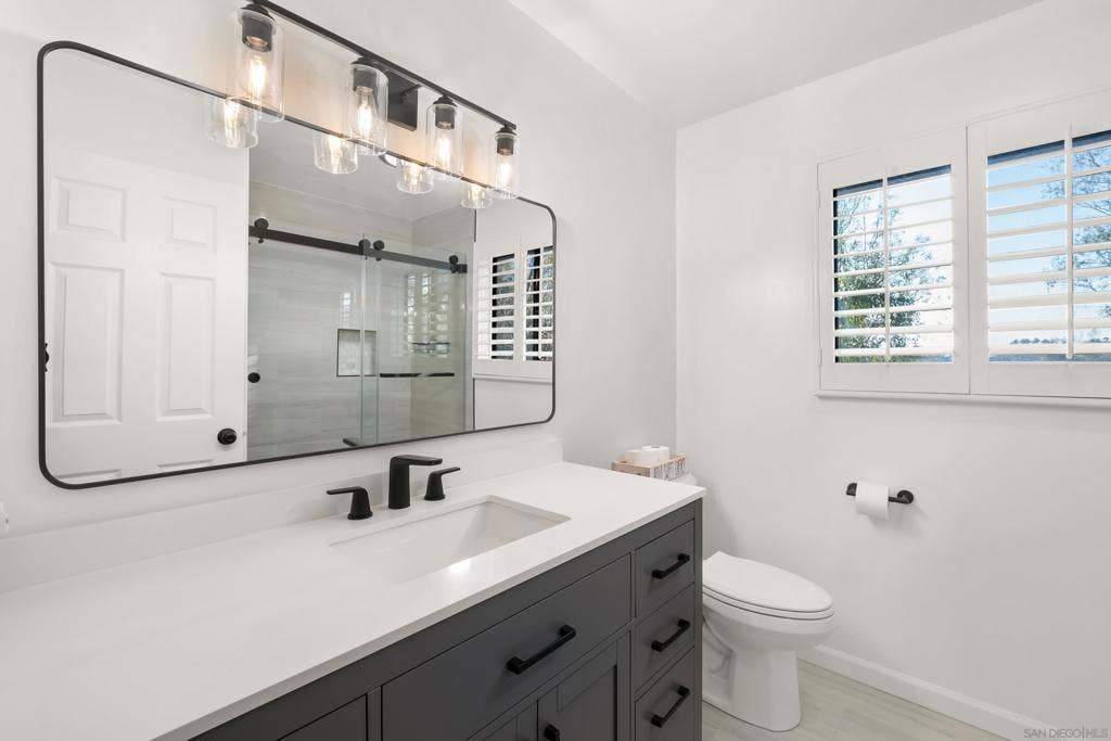 10790 Oakbend Drive, San Diego, CA 92131