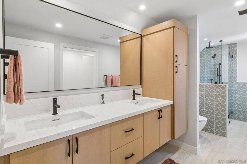 1759 Sky Loft Lane, Encinitas, CA 92024 1759 Sky Loft Lane, Encinitas, CA 92024
