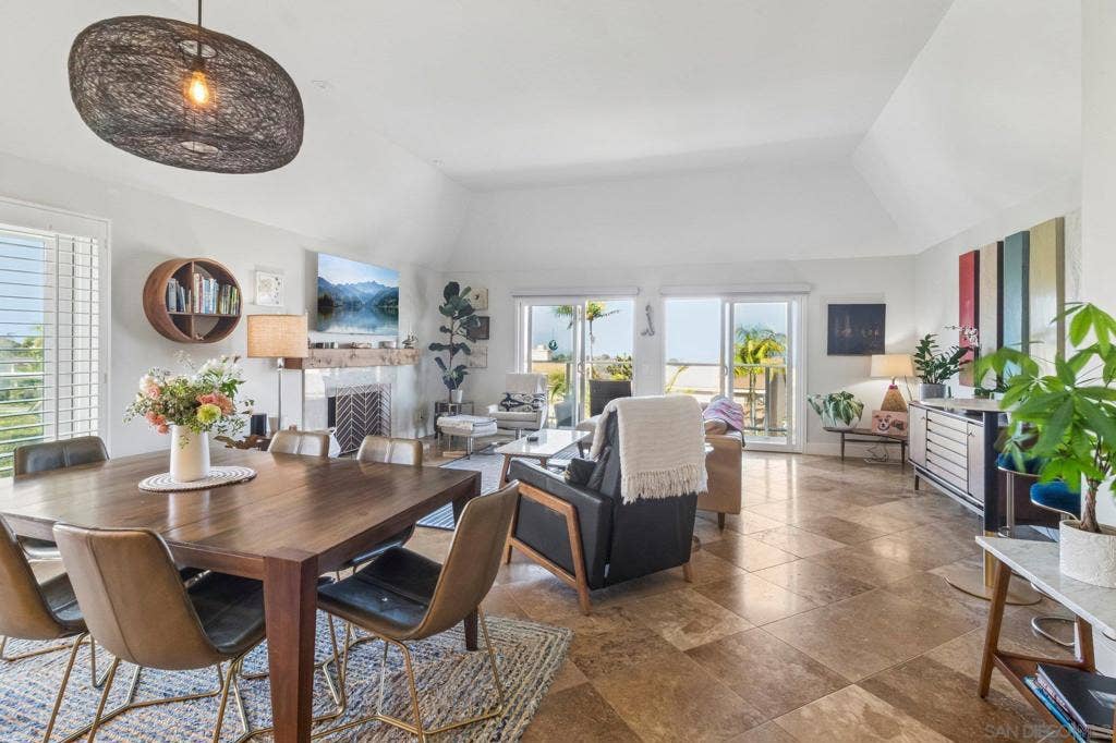 1759 Sky Loft Lane, Encinitas, CA 92024 1759 Sky Loft Lane, Encinitas, CA 92024