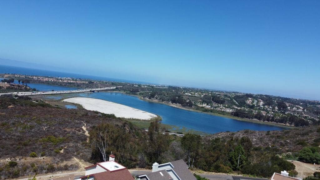 1759 Sky Loft Lane, Encinitas, CA 92024 1759 Sky Loft Lane, Encinitas, CA 92024