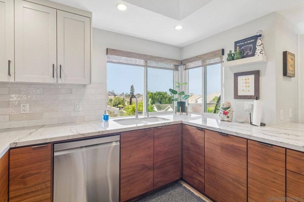 1759 Sky Loft Lane, Encinitas, CA 92024 1759 Sky Loft Lane, Encinitas, CA 92024