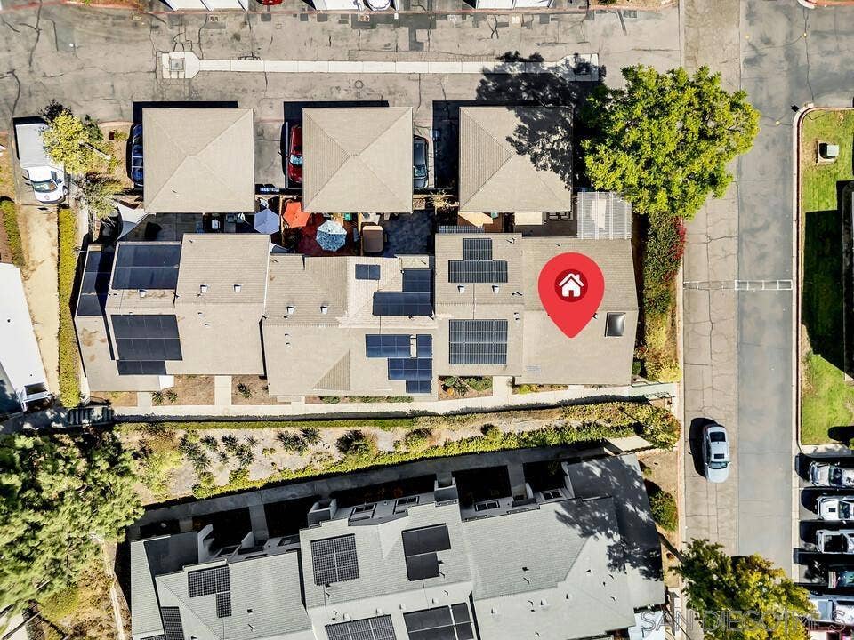 10604 Queen Jessica Ln., Santee, CA 92071