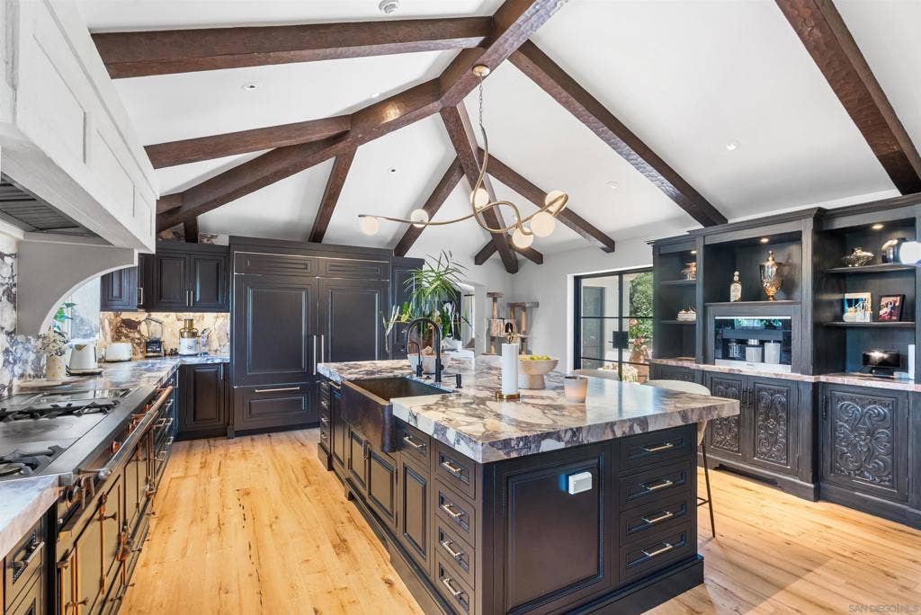 1127 F Ave, Coronado, CA 92118