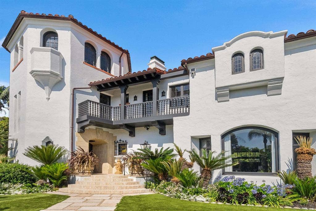 1127 F Ave, Coronado, CA 92118