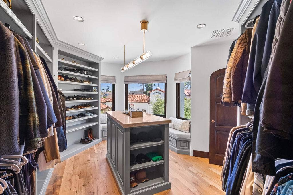 1127 F Ave, Coronado, CA 92118