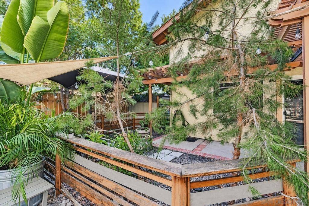 9212 Palomino Ridge Dr, Lakeside, CA 92040