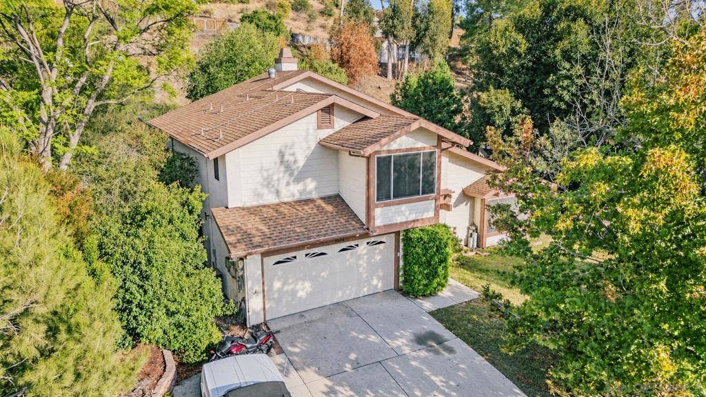 9212 Palomino Ridge Dr, Lakeside, CA 92040