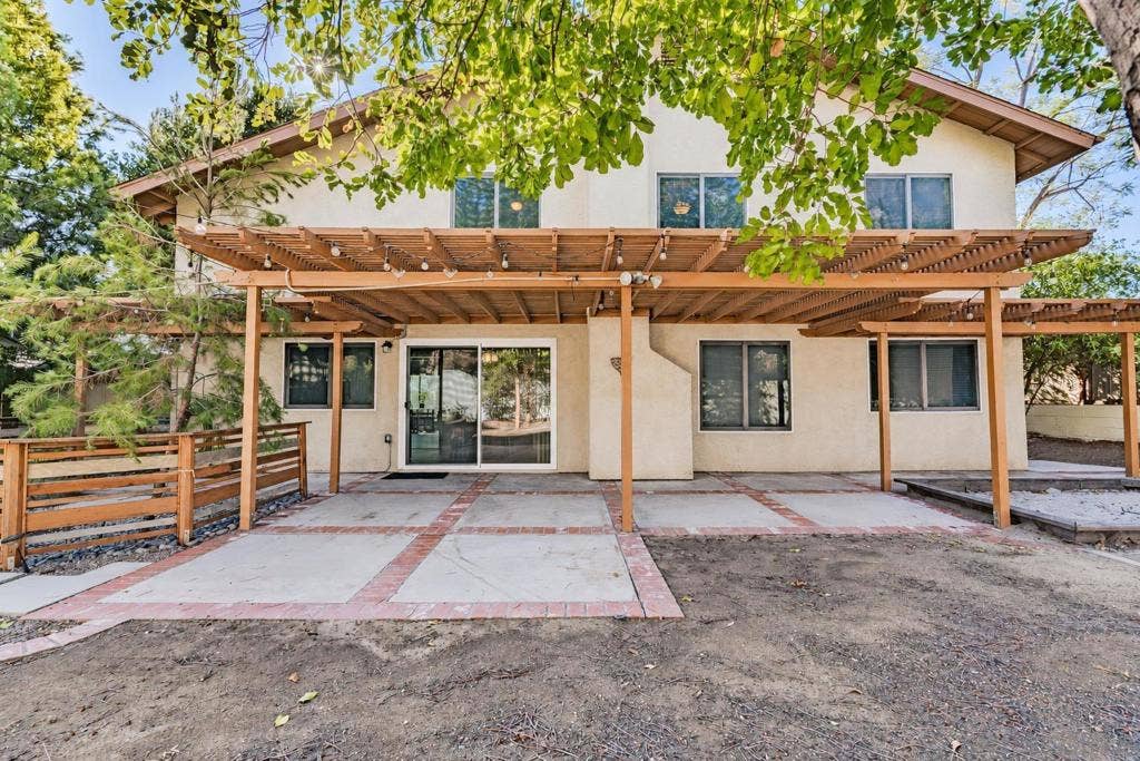 9212 Palomino Ridge Dr, Lakeside, CA 92040