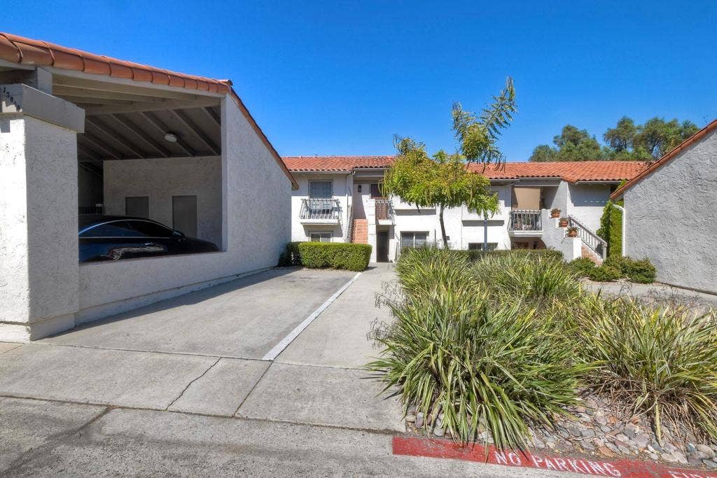 12056 Caminito Campana, San Diego, CA 92128