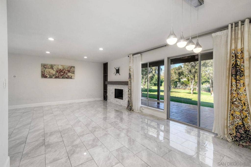 12056 Caminito Campana, San Diego, CA 92128