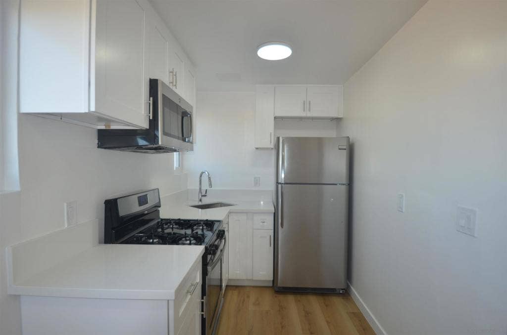 625 Palm, #5, San Diego, CA 91950