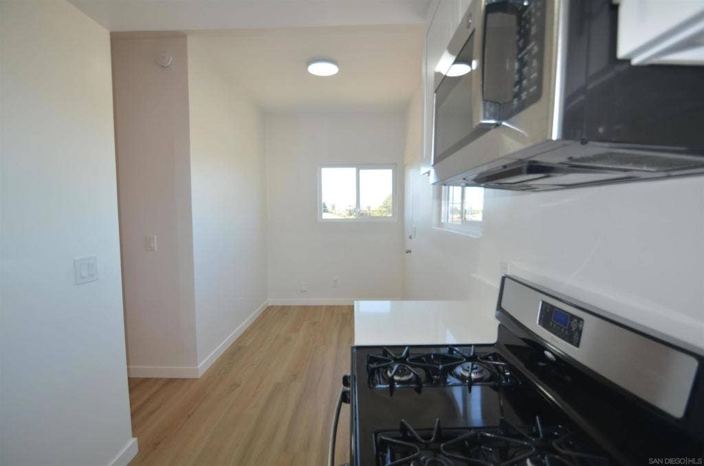 625 Palm, #5, San Diego, CA 91950