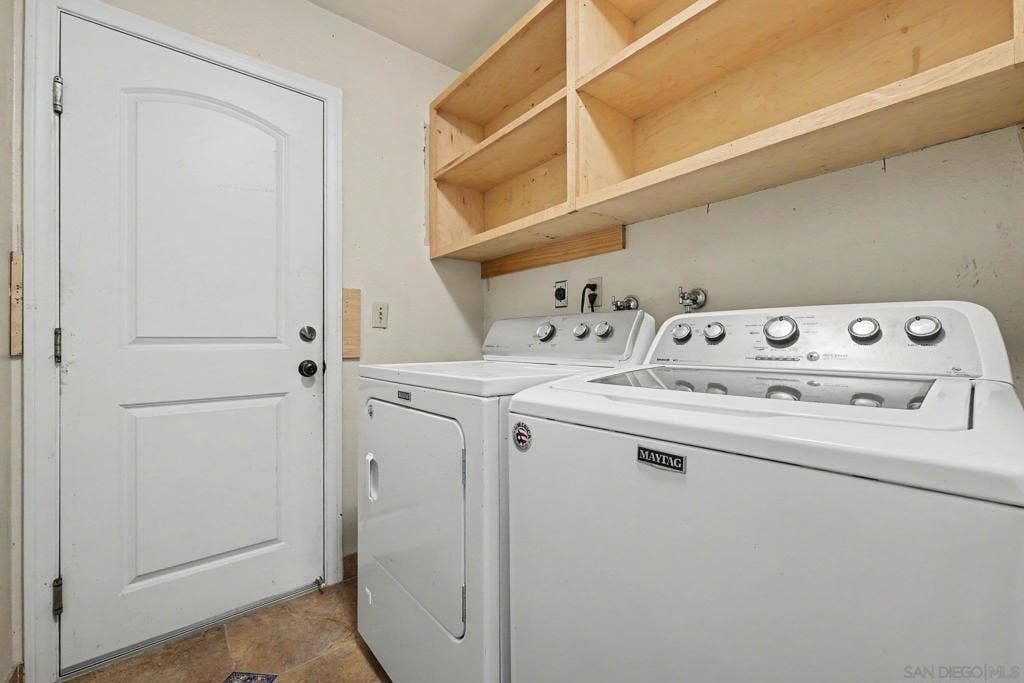 10964 Deering St, San Diego, CA 92126 10964 Deering St, San Diego, CA 92126