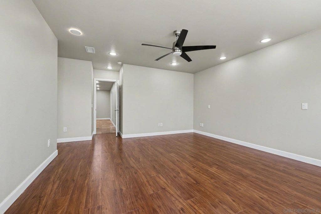 10964 Deering St, San Diego, CA 92126 10964 Deering St, San Diego, CA 92126