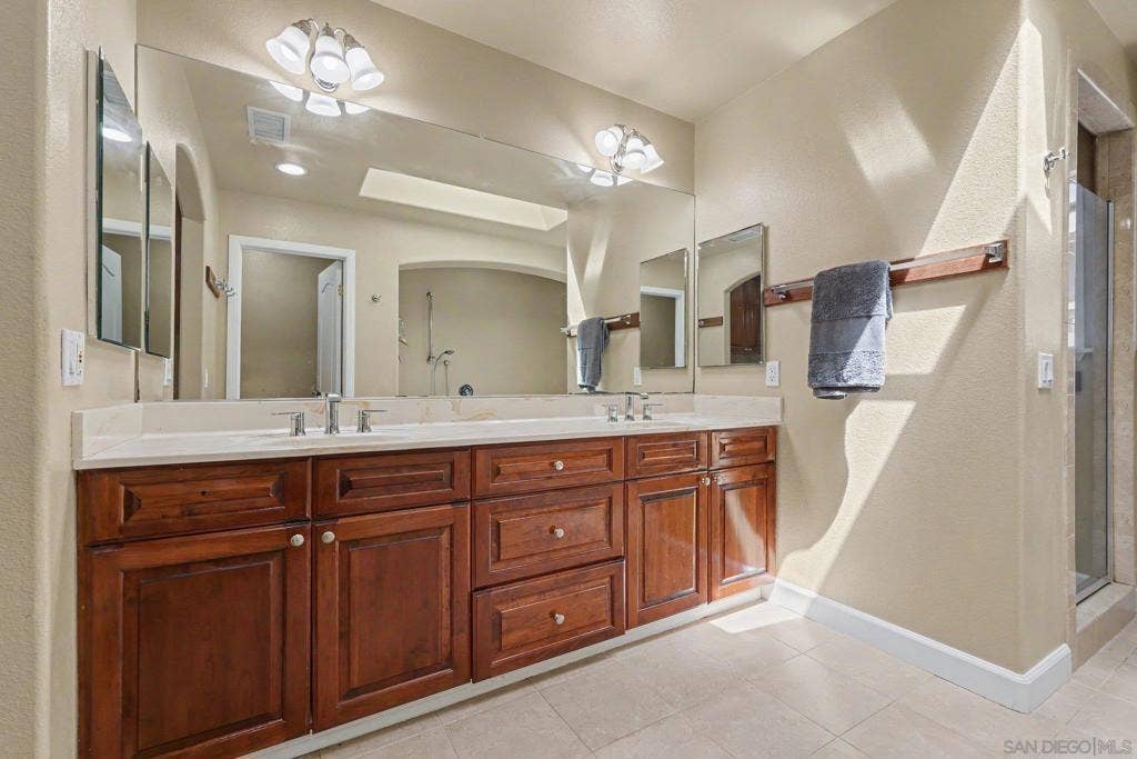 10964 Deering St, San Diego, CA 92126 10964 Deering St, San Diego, CA 92126