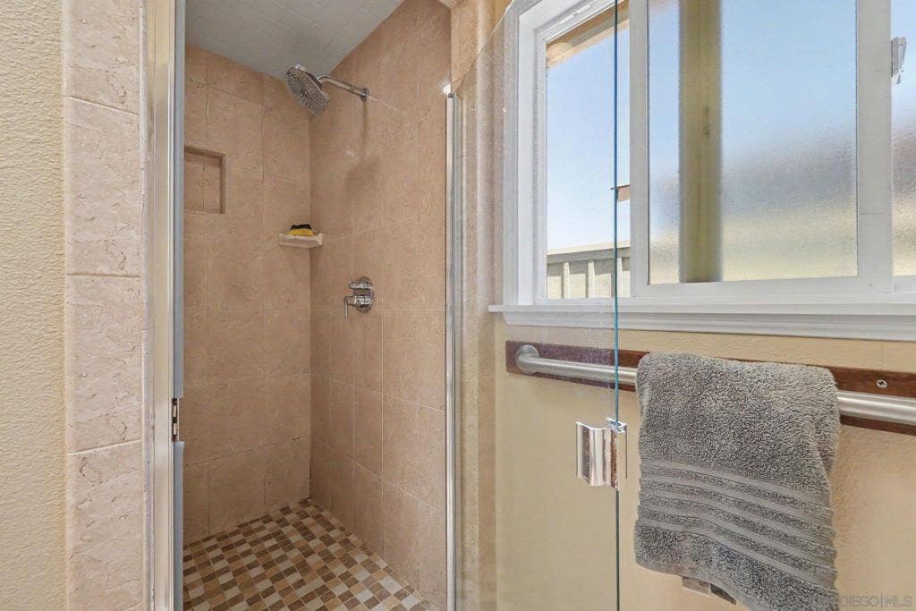 10964 Deering St, San Diego, CA 92126 10964 Deering St, San Diego, CA 92126